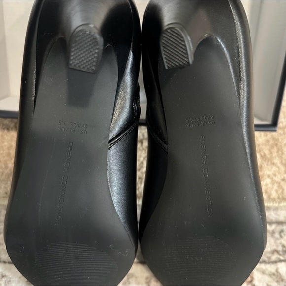 French Connection Ankle Bootie Alex Kitten Heel Black Faux Leather NIB - Picture 5 of 9